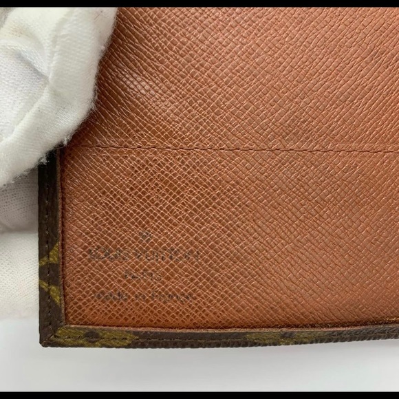 Louis Vuitton authentic Wallet - Picture 5 of 9
